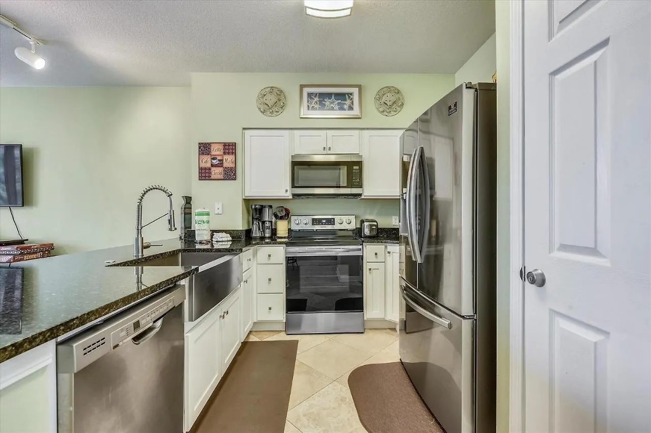 Shores Of Panama 204 - 2Nd Floor 2 Bedroom Sleeps 8, Same Floor Reserved Parking, Free Fun Condo Panama City Beach United States