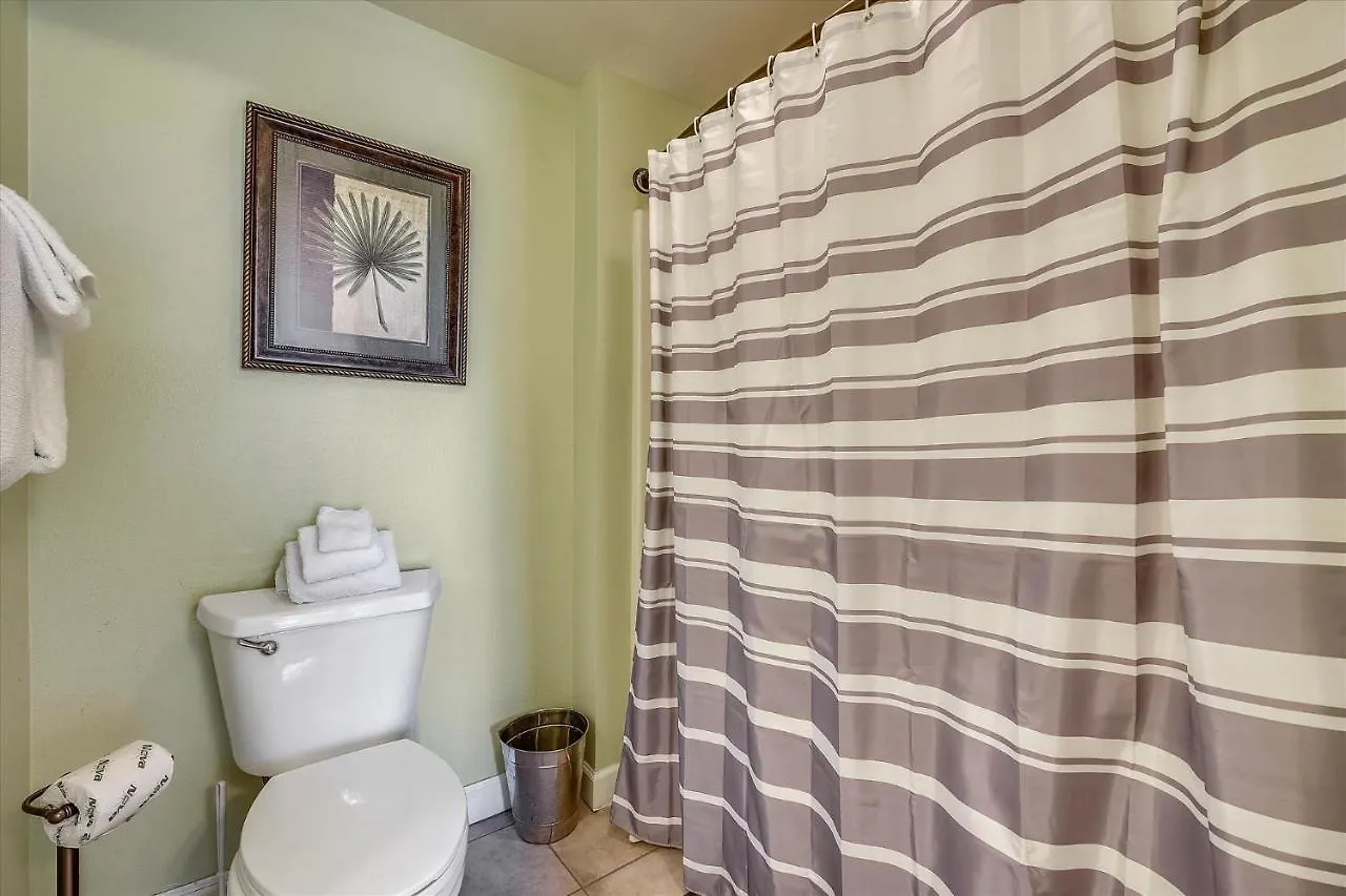 Shores Of Panama 204 - 2Nd Floor 2 Bedroom Sleeps 8, Same Floor Reserved Parking, Free Fun Condo Panama City Beach Apartment