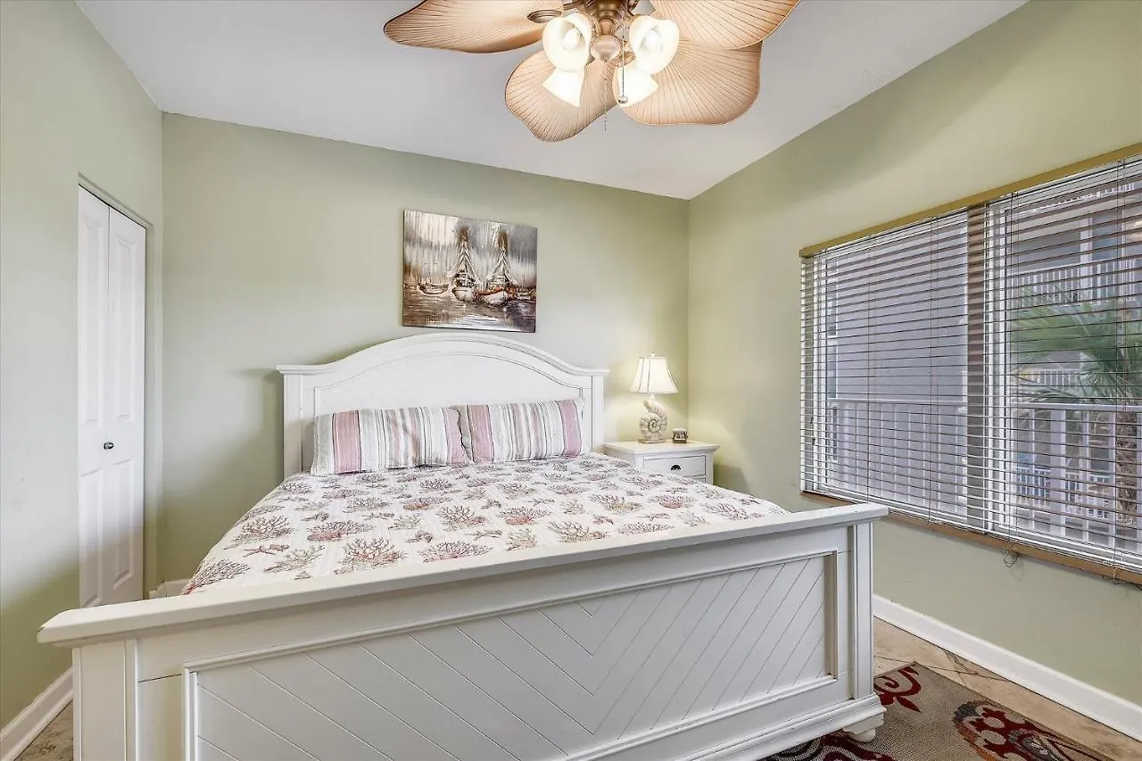Apartment Shores Of Panama 204 - 2Nd Floor 2 Bedroom Sleeps 8, Same Floor Reserved Parking, Free Fun Condo Panama City Beach